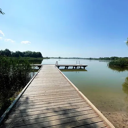 Duzy Vitalny Nad Jeziorem *